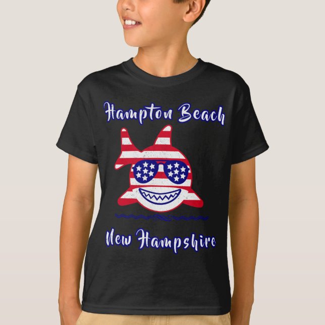 Hampton Beach New Hampshire Patriotic Usa Flag Whi T Shirt (Framsida)
