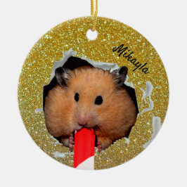 Hamster Chews Hål i Glittery Golden Ornament