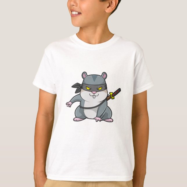 Hamster som Ninja vid martialkonsten med Sword T Shirt (Framsida)