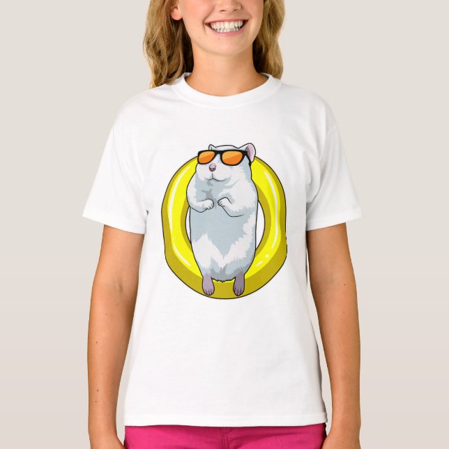 Hamster vid Swimming med Simma ring T Shirt (Framsida)