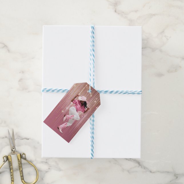 HÄMTA IT GIRL #1 PRESENTETIKETT (Med Snöre)