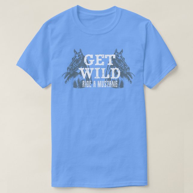 Hämta Vild Ride A Mustang Horse Riding Equestrian T Shirt (Design framsida)