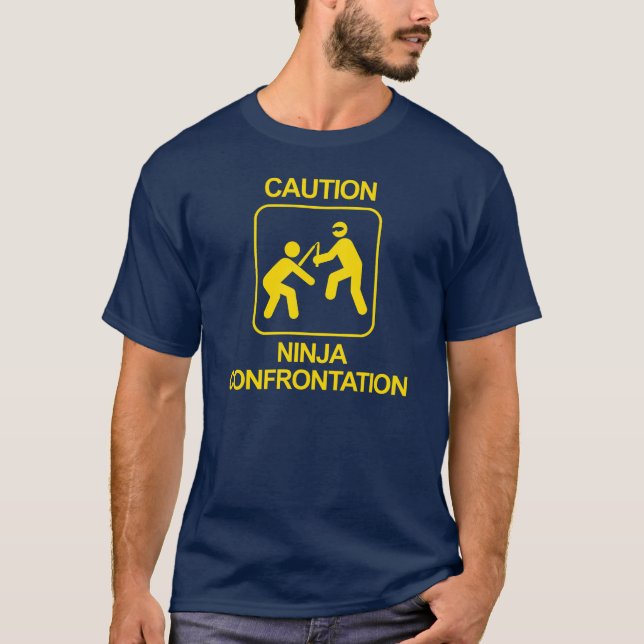 Han är en NINJA! T-shirt (Framsida)