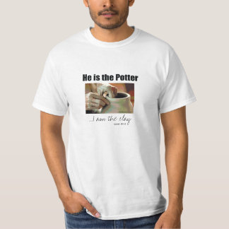Han är förmiddagen för potter… I leran T-shirt