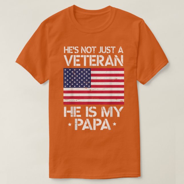 Han är inte bara en veteransk amerikansk Flagga, h T Shirt (Design framsida)