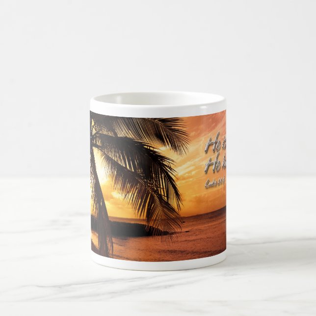 Han är inte här, han har stigit Luke 24:6 (E) Mugg (Center)