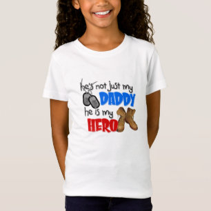 Han är inte precis min pappa som han är min hjä tee shirt