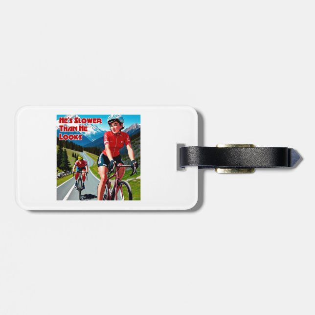 Han är långsammare än han ser sassisk cykling bagagebricka (Baksida Vågrät)