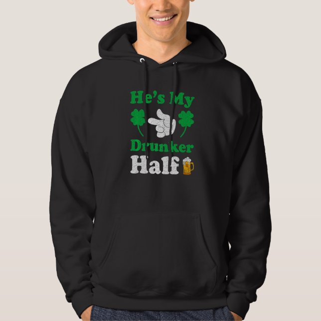 Han är min Drunker halv Irish som dricker Par Hoodie (Framsida)