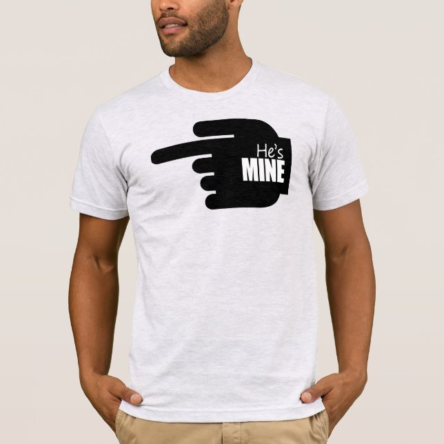 HAN ÄR MIN T SHIRT (Framsida)