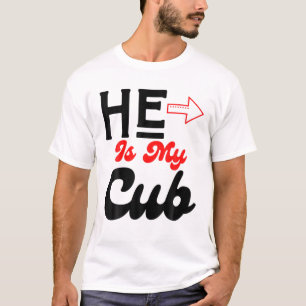 Han är min Unge-kuggrelationsstatus för mig. T Shirt