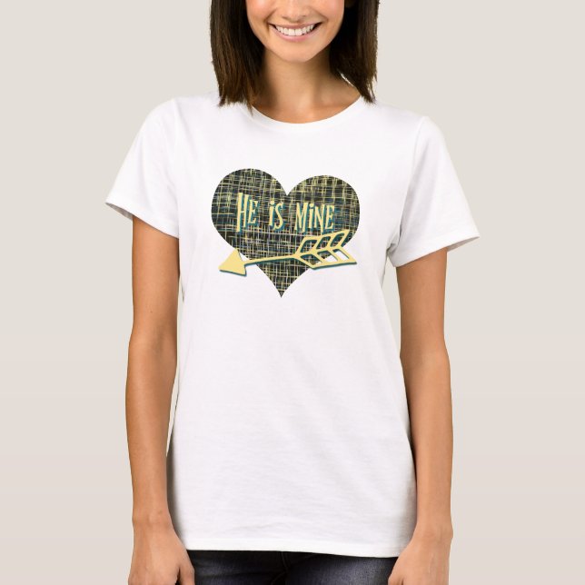 Han är Mine Gult Grid Modern Heart ShapeT-Shirt T Shirt (Framsida)