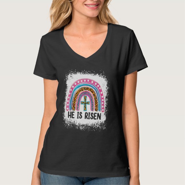 Han är Risen Glad påsk Bleach White Rainbow Leop T Shirt (Framsida)
