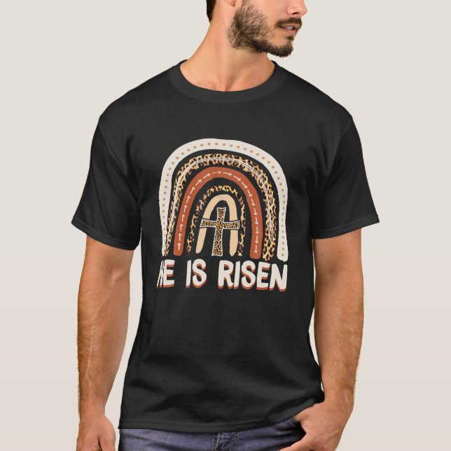 Han är Risen Leopard Rainbow Christian Jesus Lyckl T Shirt (Framsida)