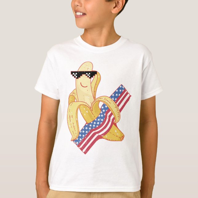 Han är stolt över att vara en amerikansk 4 juli t shirt (Framsida)