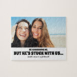 Han är Stuck - Lustigt Bridesmaid Frieri Photo Pussel<br><div class="desc">Två kompisar,  roliga brudar eller maid of honor frieri pussel "HE MARRYING MIG,  MEN HAN ÄR STUCK MED USA.. Kommer du att bli min brud?"</div>