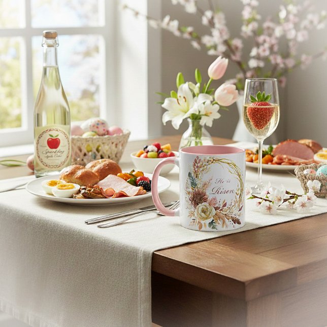 Han är Uppstånden boho blomsterkrans Påsk Mugg (Skapare uppladdad)