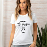 "Han besvarade frågan" - Bride Tee<br><div class="desc">Utformning av trendig och chic brudens sida.</div>