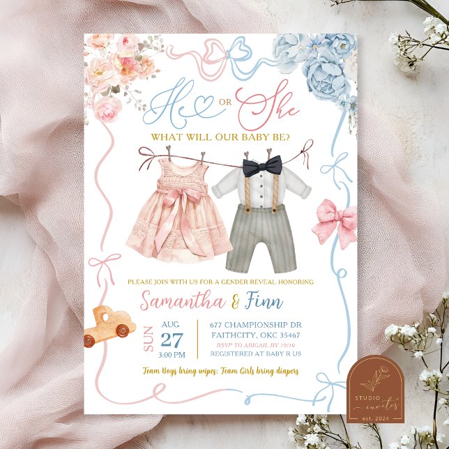 Han eller hon Barnkläder Gender Reveal Inbjudningar (Skapare uppladdad)
