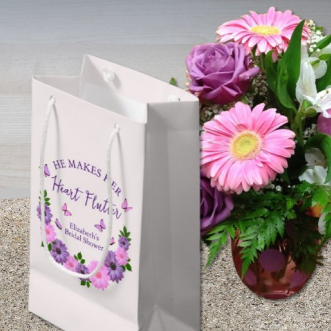 Han får hennes hjärta att fladdra Fjärilsbröllopsf (Skapare uppladdad)