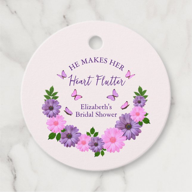 Han får hennes hjärta att fladdra Fjärilsbröllopsf Gåvor Etiketter (Framsida)