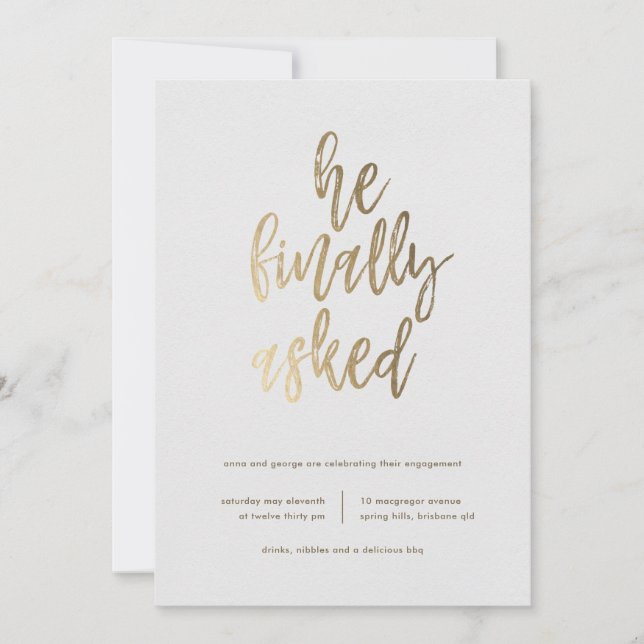 Han frågade äntligen efter en förlovningsfest inbjudningar (Framsida)