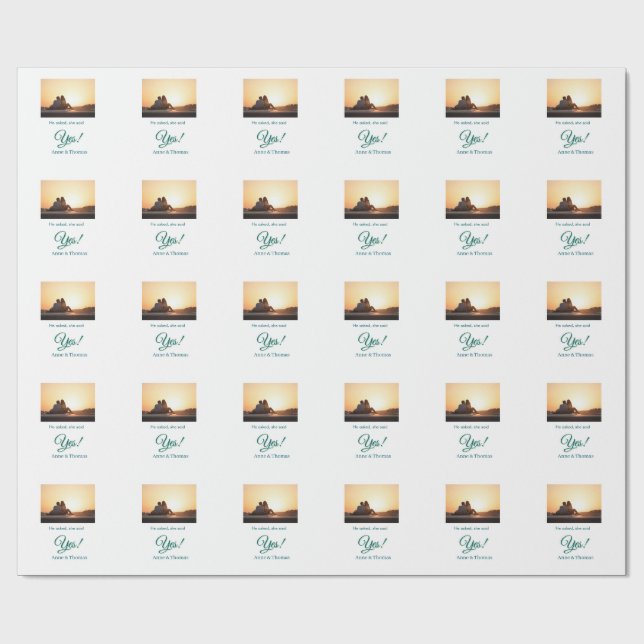 Han frågade henne: ja, foto försedd med blå grönt presentpapper (Platt)