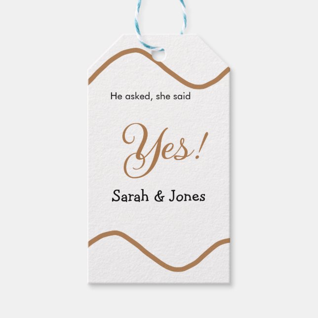 Han frågade hon sa ja förlovning enkel minimal  presentetikett (Framsidan)