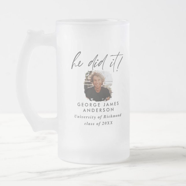 Han gjorde det på fotot studentfest  frostat ölglas (Vänster)
