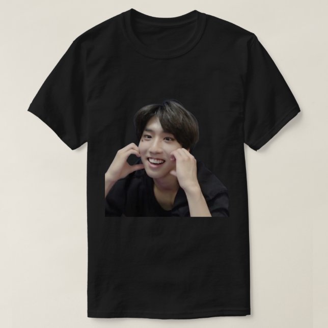 Han Jisung Cute Heart Cheeks Sticker.png T Shirt (Design framsida)