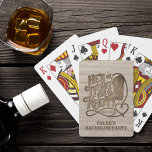 Han knyter knuten lantlig cowboy möhippa casinokort<br><div class="desc">Gör hans möhippa poker spel minnesvärt med dessa roliga anpassade kort. Den lantliga västerndesignen har vintage träsnittskonst med orden "Han knyter knuten!". Det finns en cowboy-stövel och ett rep eller lasso som formar en hjärtform. Det finns utrymme för hans namn samt datum för evenemanget. Perfekt som kalasgåvor.</div>