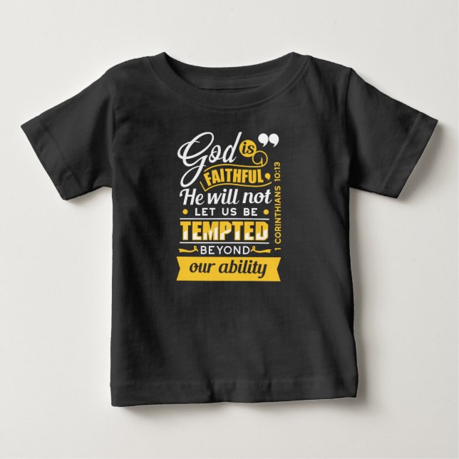 Han låter dig inte frestas – Bibelvers T Shirt (Framsida)