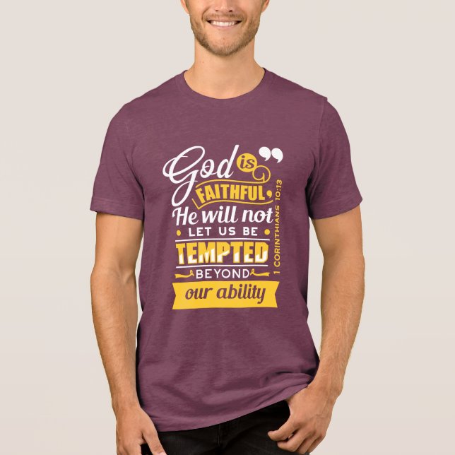 Han låter dig inte frestas – Bibelvers T Shirt (Framsida)