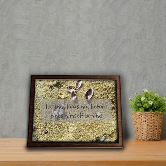 Han som inte ser ut innan klokheten säger poster (Skapare uppladdad)