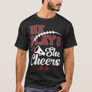 Han spelar en fin fotbollsspelare. t shirt