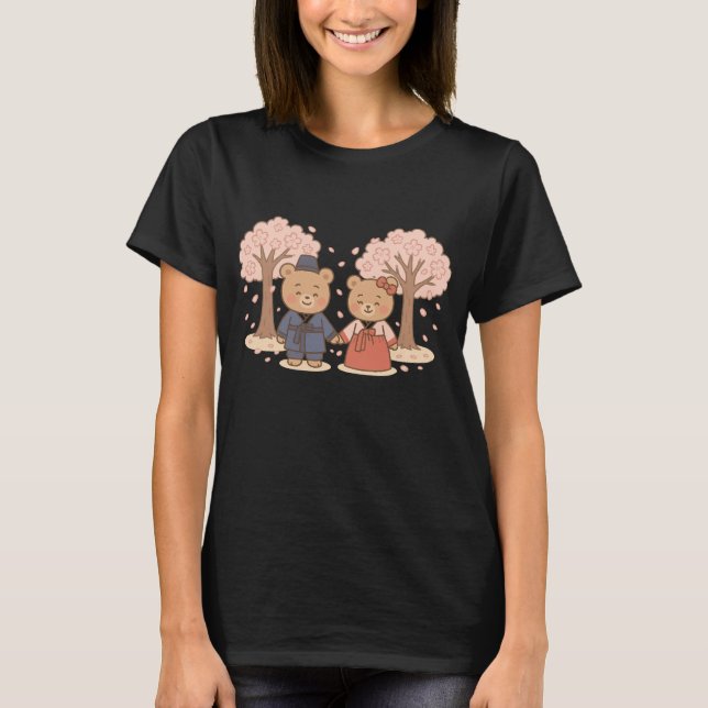Hanbok Bears Cherry Blommar T-Shirt (Framsida)
