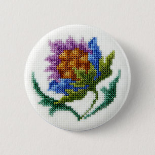 Hand broderade den ljusa blomman knapp