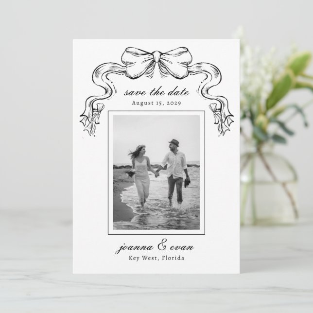 Hand Drawn Bow & Photo Modern Wedding Spara Datumet (Stående Fram)