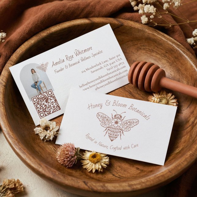 Hand Drawn Honey Bee Floral Botanical Farm Photo Visitkort (Hand Drawn Honey Bee Floral Botanical Farm Photo Business Card)
