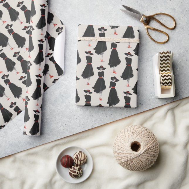 Hand Drawn Little Black Dress Fashion Pattern Presentpapper (Hantverk)