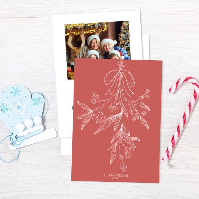 Hand Drawn Mistletoe & Bow Christmas Dusty Red Julkort (Skapare uppladdad)