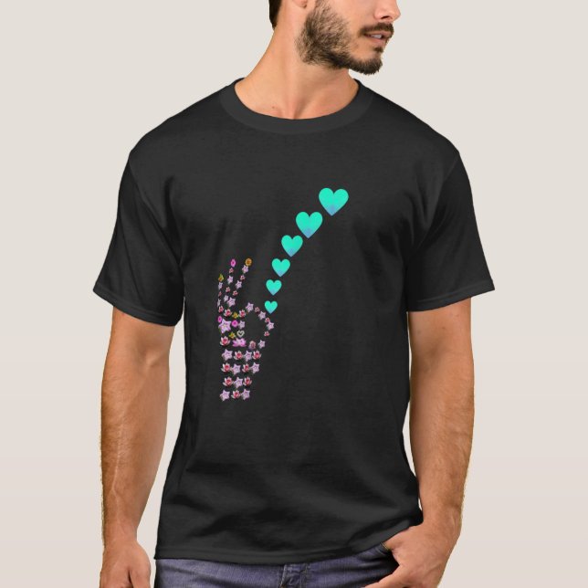 Hand Flowers For Women Love Heart Cute Six Heart T Shirt (Framsida)