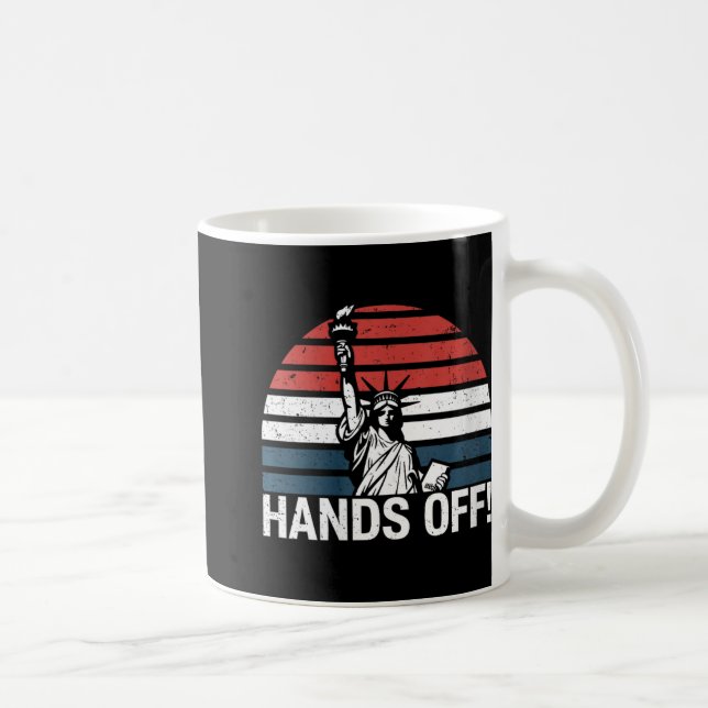 Hand för Frihetsgudinnan av motståndsförmåga mot d Kaffemugg (Höger)