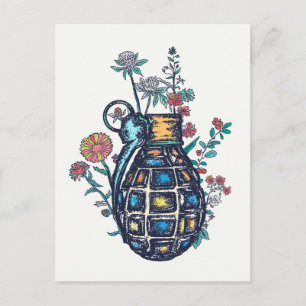 Hand Grenade Vas i Flowers Vykort
