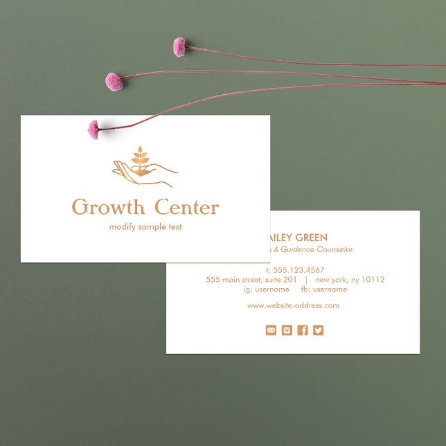 Hand Holding Löv Plant Life Coach and Therapist Visitkort (Skapare uppladdad)