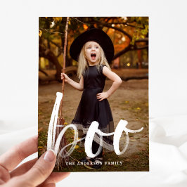 Hand-Lettered Boo | Halloween-fotokort Julkort