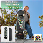 Hand Plant | Zombie Hand | Skateboard Anpassningsb<br><div class="desc">Hand Plant | Zombie Hand | Anpassningsbar Skateboard Drag av den yttersta handen på detta kryptiska mästerverk. Titel: Handplantering: Bläkt mansion med taggtrådsstängsel och lunatic zombie hand. Dekortyp: 7 3/4-tums Skateboard Dockor Vare sig du gör malning på halvrör eller kickflips på gatan, har den här tävlingsformade skivan överlägsen pop! Våra...</div>