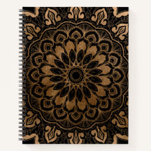 Hand plockade Blommigt Mandala Faux Guld på Black