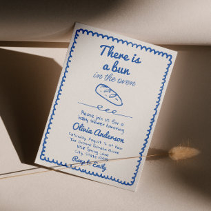 Hand plockade Blue Boy i Oven Bread Baby Shower Inbjudningar