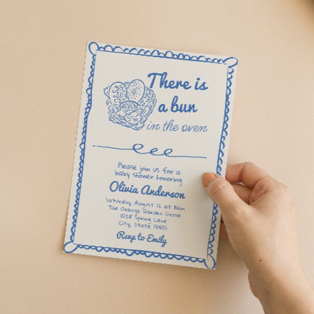 Hand plockade Blue Bun i Oven Boy Baby Shower Inbjudningar (Skapare uppladdad)